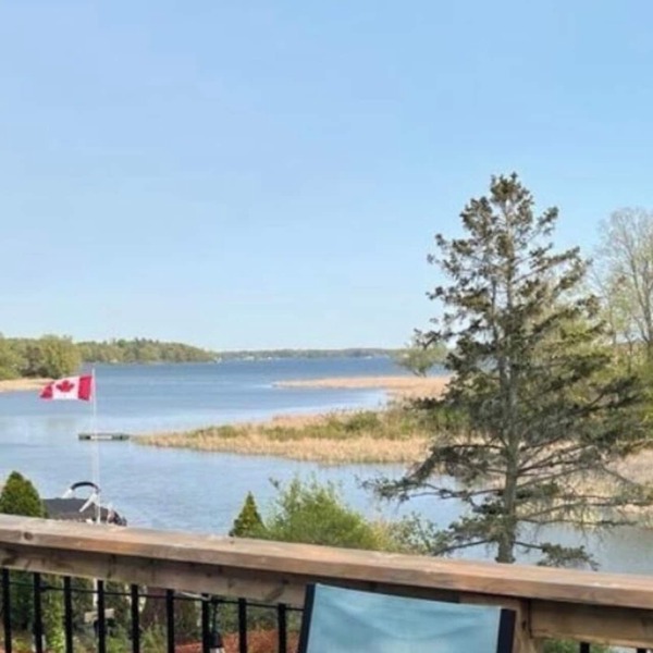 Thousand Islands Pet Friendly Home Gananoque Kingston Ontario,