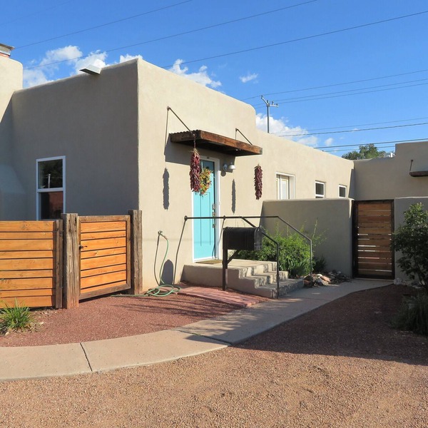 Three bedroom home near the University of New Mexico and heart of Albuquerque
