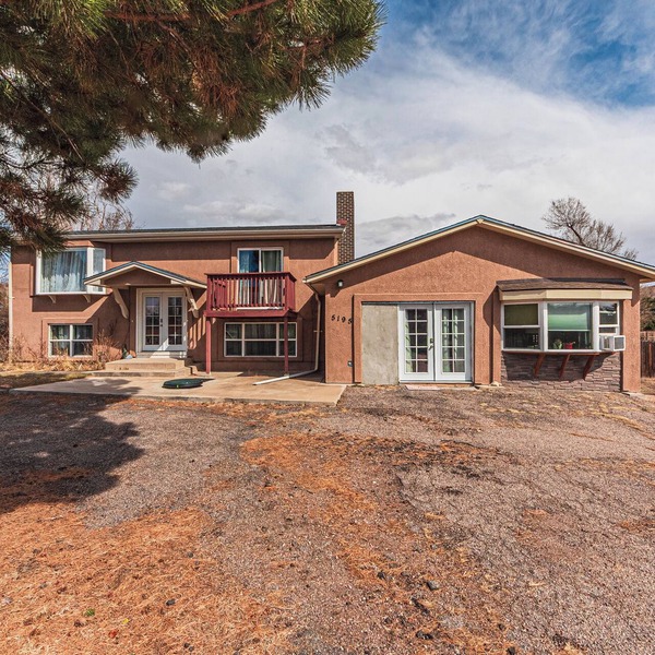 Three Bedroom, California King bed