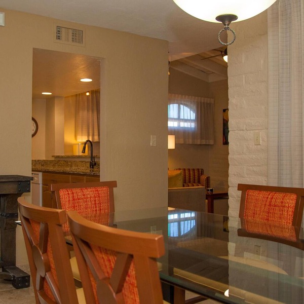 Three Bedroom Villa with Terrace (Barcelona)