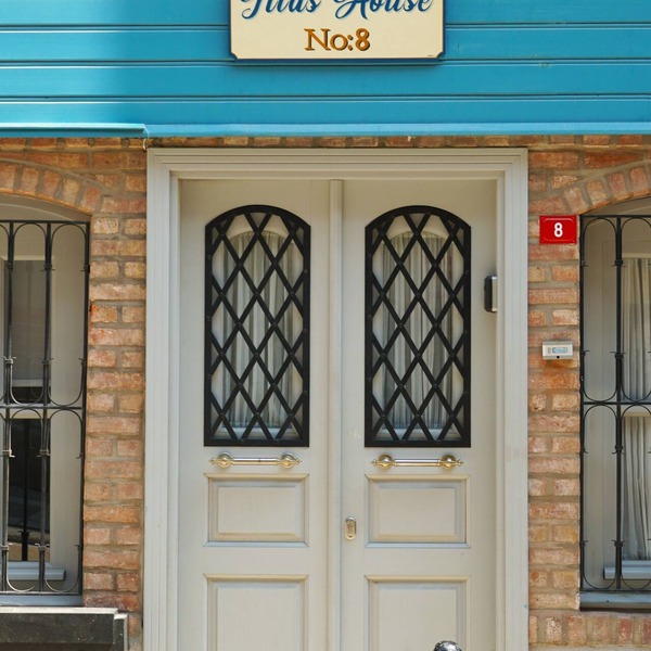 Tilas House No8