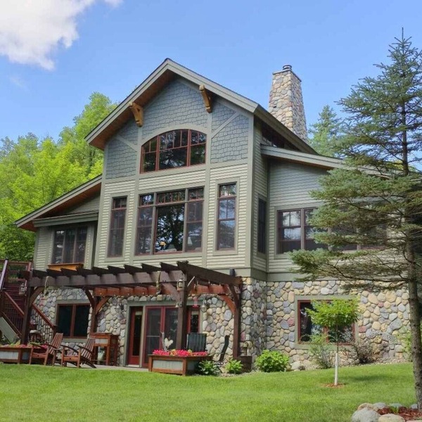 Timberhaus on Garfield Lake