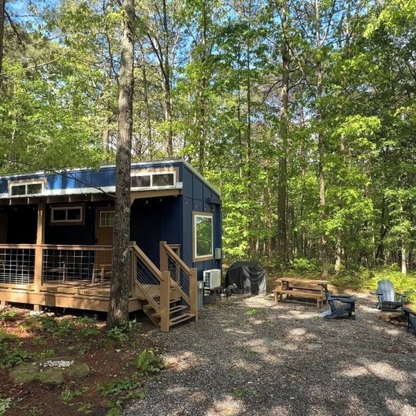 Tiny Cub House | Secluded Tiny House on 1.7 Acres, Mentone