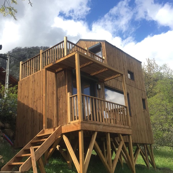 Tiny House facing Mont Blanc