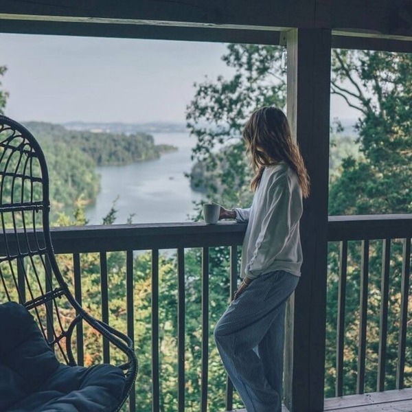 Tippy Canoe Cabin: Lake views & Hot Tub