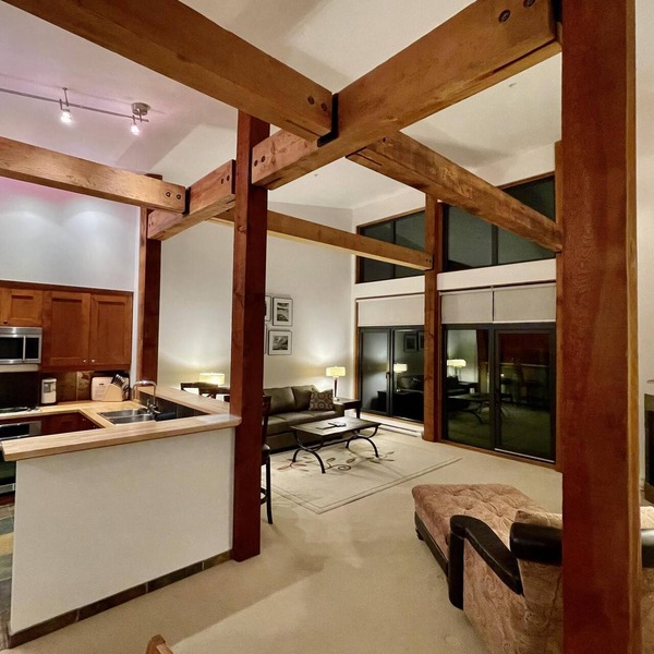 Top-floor villa with Pacific Ocean views. BBV