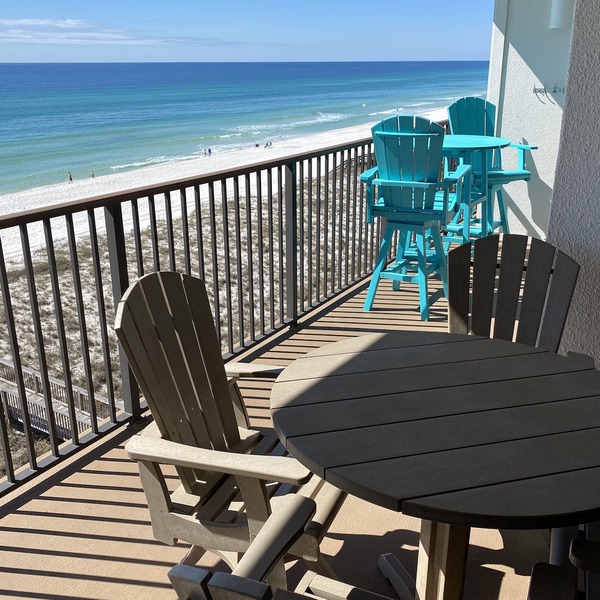 Top floor, Week Before July 4 open, 10% off and August 10% off. Book Early!