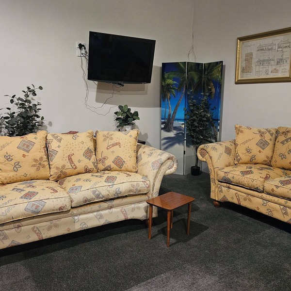 Tradies & Groups - Space + Comfort