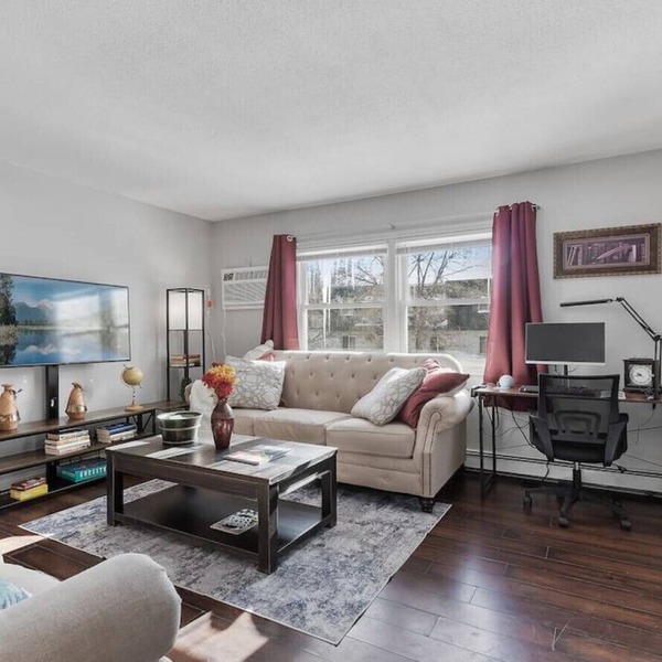 Tranquil 2BR Apt NE Mpls - 8073 Apt 4