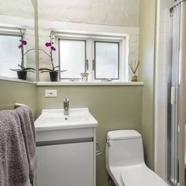 Tranquil 3 bedroom 2 bath house with Central AC