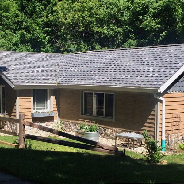 Tranquil and Spacious Cottage close to South Haven Beaches and Downtown