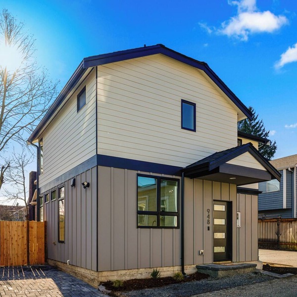 Tranquil Greenlake Getaway - A/C & Dog Friendly