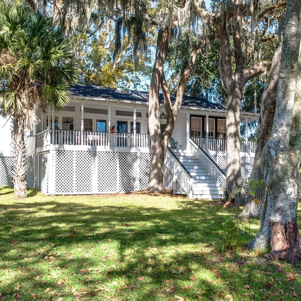 ~ Tranquil Low Country Cottage ~Water Views ~Private Setting