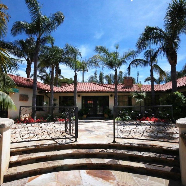 Tranquil Private Resort Home in Paradise