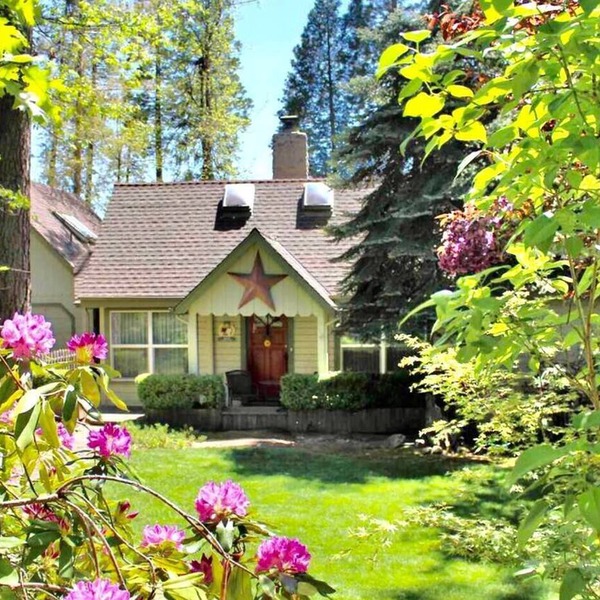 Tranquil Twain Harte Retreat for 8: Private Pool/Spa, Lake Access, Walk to Town