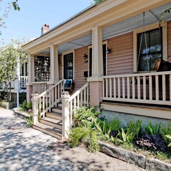 Traveler's Retreat: Your Refuge In the Old Town