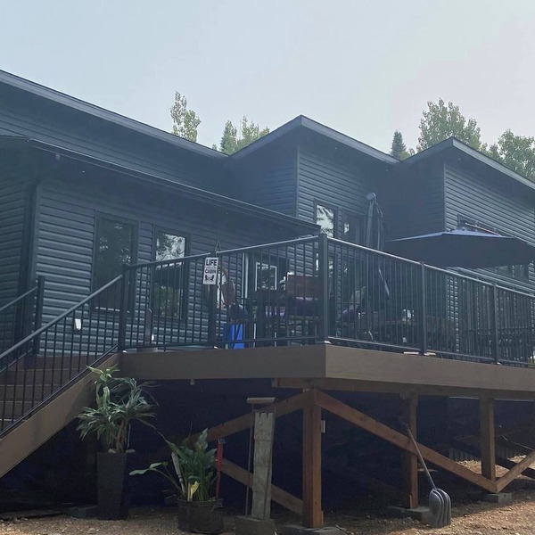 Tree Top Getaway in exclusive Cape Coppermine