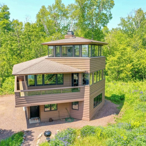 Treehouse - Lake Superior - Schroeder, MN - Cascade Vacation Rentals