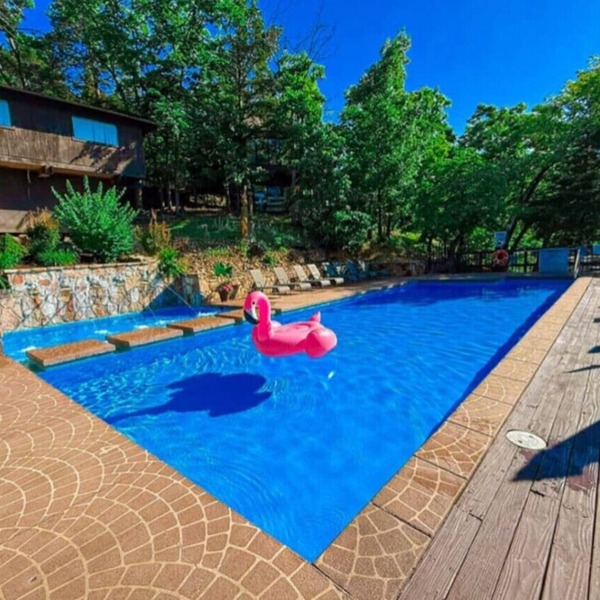 Treetop Village-2Bed/3Bath/Pools/Dock/Pickleball
