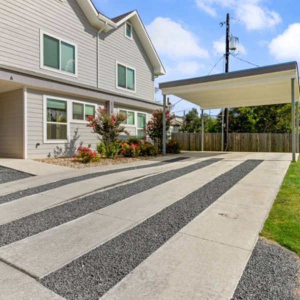 Trendy 4BR Oasis, Central Spot, Relax & Explore