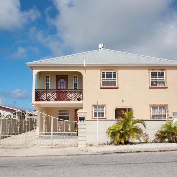 Trinity Breeze Apartments