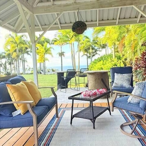 Tropical 1BR Hideaway w/Balcony near surf Beaches