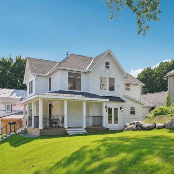 Turnkey Historic Stillwater Luxury 4BR walk to Downtown Main st, next to history