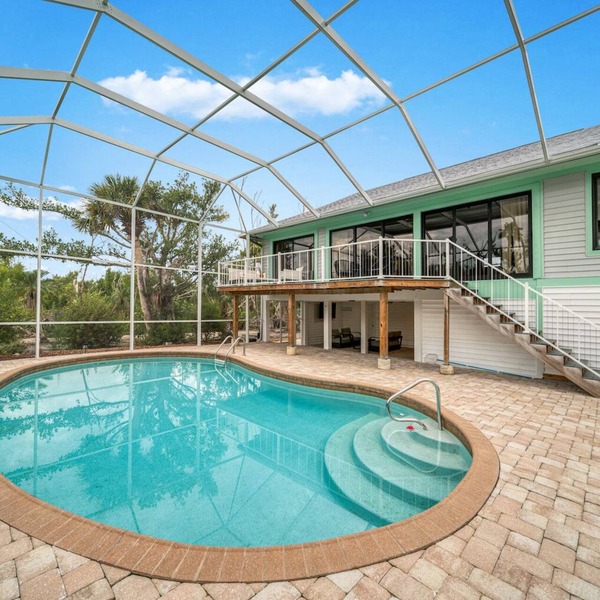 Turtle Tracks: Pool Home off West Gulf. Pets OK!