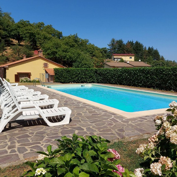 Tuscan villa with private pool and garden overlooking Mount Amiata
