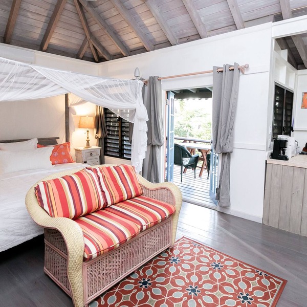 Twinkle, Charming Cottage, Located on Galleon Beach, Part of Moondance Antigua