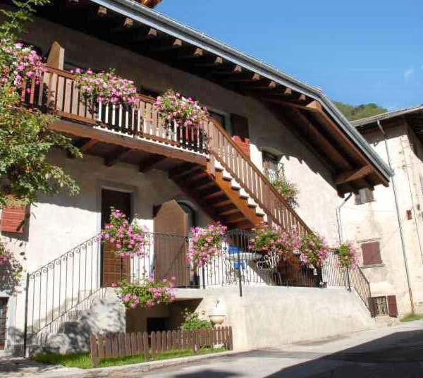 Two-Bedroom Apartment in Concei/Ledrosee 22659