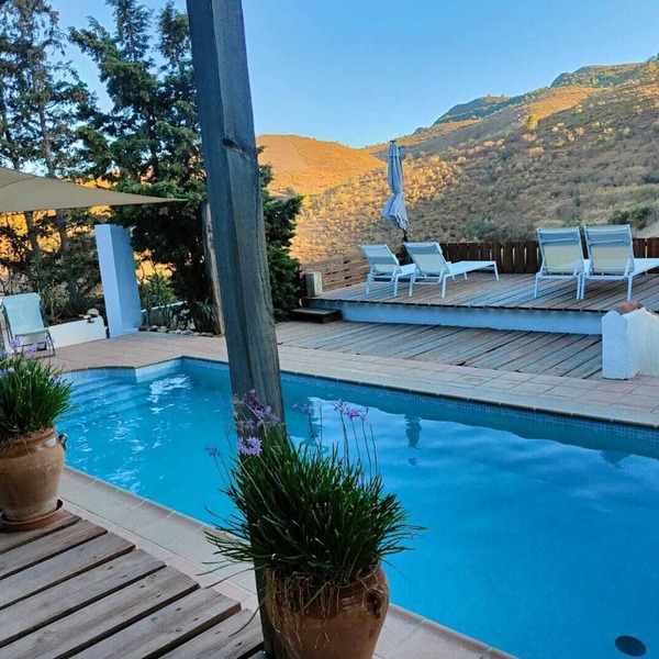 Typical Andalusian farmhouse surrounded by mountains and 8 km from the sea