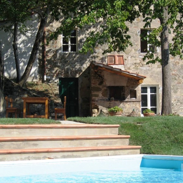 Typical Tuscan villa with outstanding views sleeps 8 private pool 12 x 6 m.