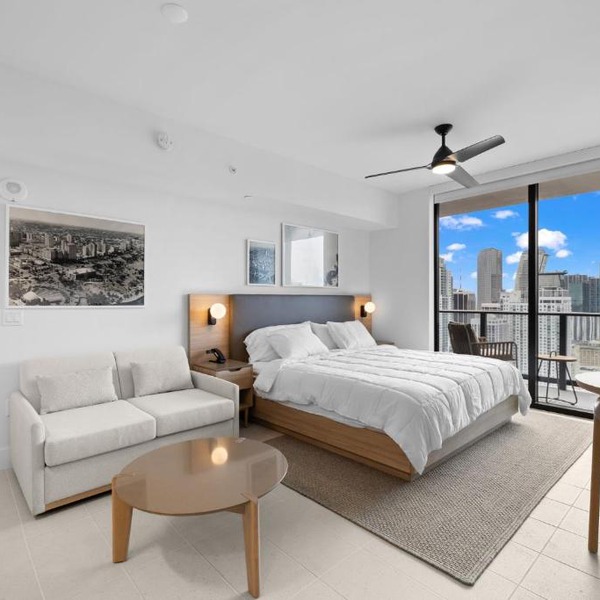 Ultimate Elegance Studio with Panoramic City Views