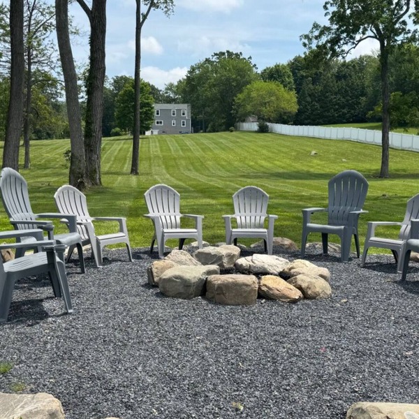Ultimate Lakeside Getaway on 5 Acres - Private Dock, Kayaks, Fire Pit - Sleeps 9