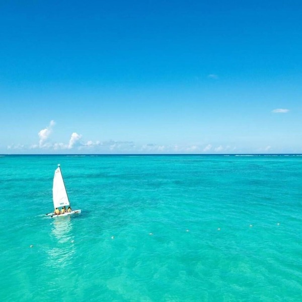 Ultimate Relaxation: 3 Oceanfront Suites, Kids Stay Free, Spa & Outdoor Pool