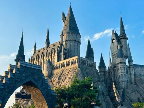 Ultimate Theme Apartment Universal Resort Store