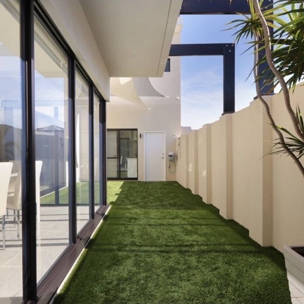 Ultra Modern Villa Walk To The Beach