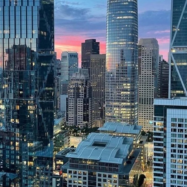 Unforgettable Luxury Penthouse ★Breathtaking Waterfront ~ SF Bay & Skyline Views
