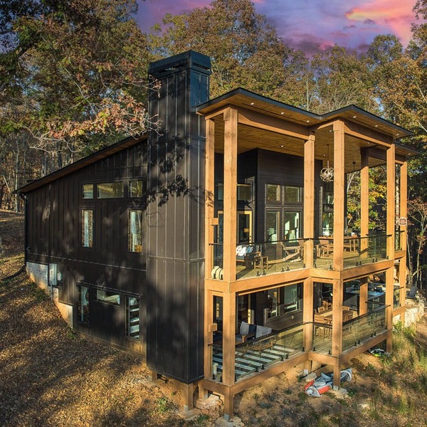 Unforgettable river front, sauna hot tup pool tabl