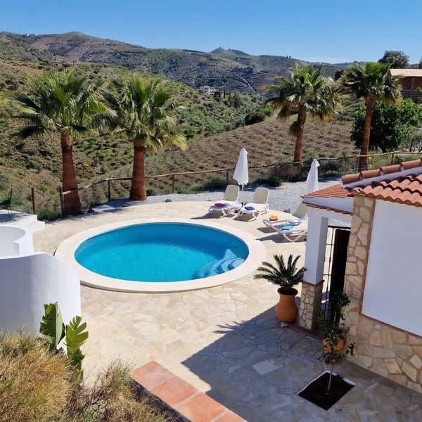 Unique 2 Bed 2 Bath Villa near Sedella. Stunning views & heatable pool.