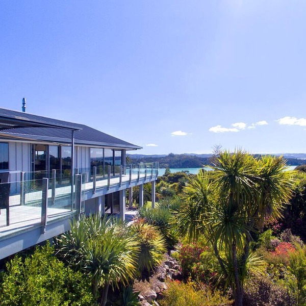 Unique Accommodation for a Couples Retreat with Ocean Views near Russell, New Zealand