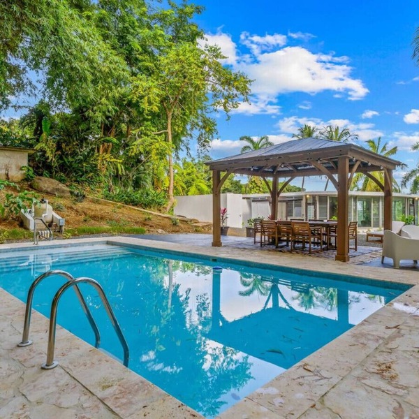 Unique design Rainforest Villa W Pool | modern