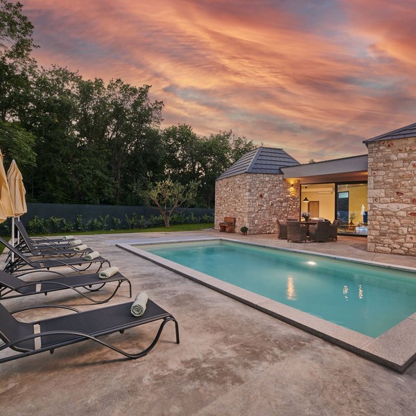 Unique Design Villa Doris