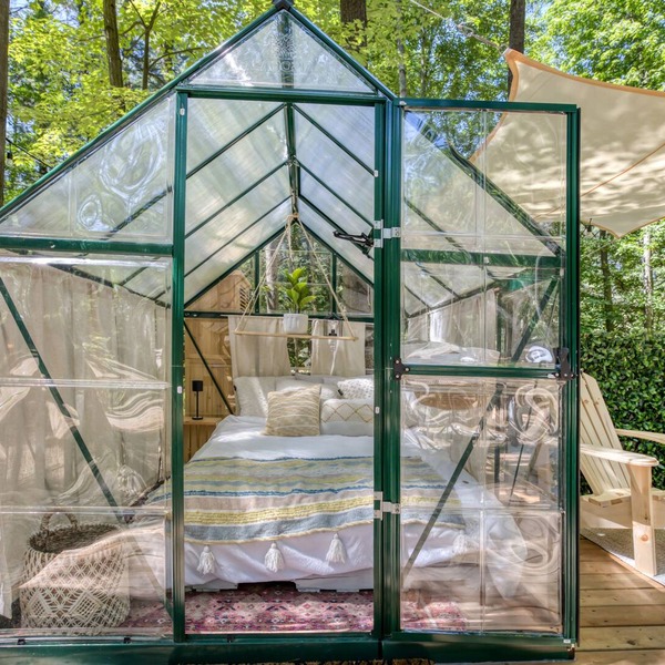 Unique Glamping experience 25 min from Ottawa!