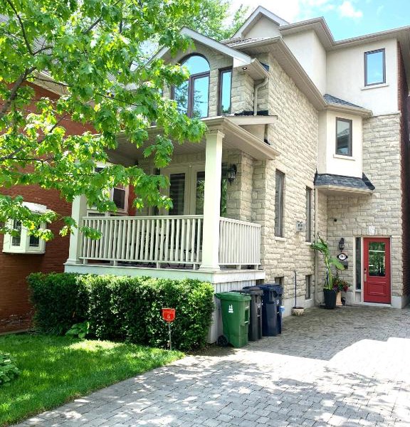 Unique Home - Upper Toronto Beaches