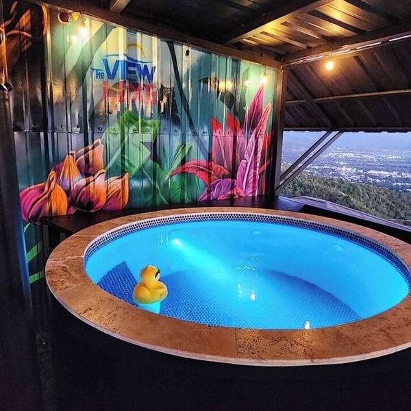 Unique igloo/Ocean View and Heated Pool
