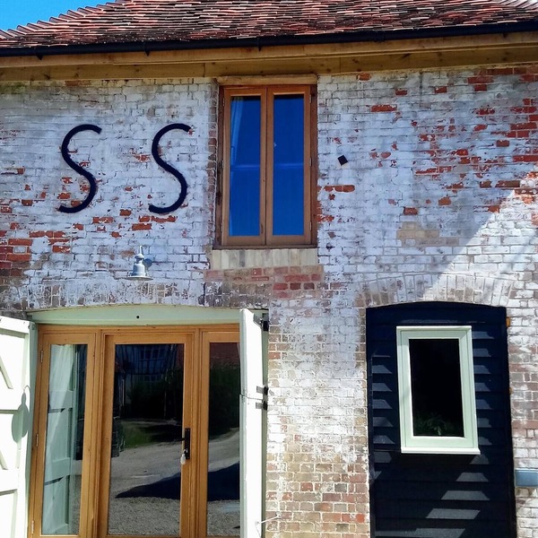 Unique self-contained 1bed Grade II Listed Converted Dovecote