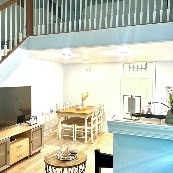 Unique Space 10 mins from Beach