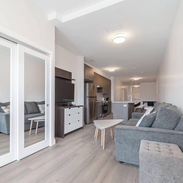 Unit 1 - Modern Fully Furnished 1 Bedroom Apartment